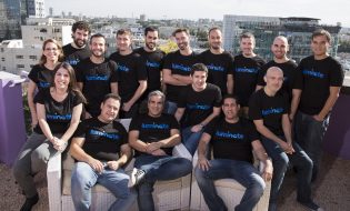 תמונת צוות החברה . קרדיט צלם: איל מרילוס