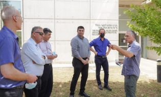 בתמונה: ביקור במעבדות מכון אשר לחקר החלל יחד עם פרופ' יורם רוזן ראש המכון קרדיט צילום : ניצן זוהר, דוברות הטכניון
