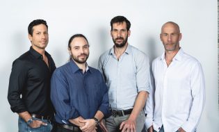 תמונת היזמים (משמאל לימין): רן בר יוסף (מנכ"ל), ד"ר ערן פאלק, ד"ר יובל קשטר, יובל קינן. צלם: טל גבעוני